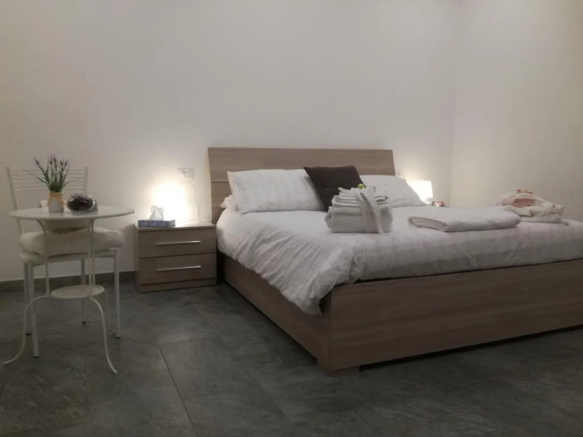 Clelia.F Apartments ボローニャ 0*,